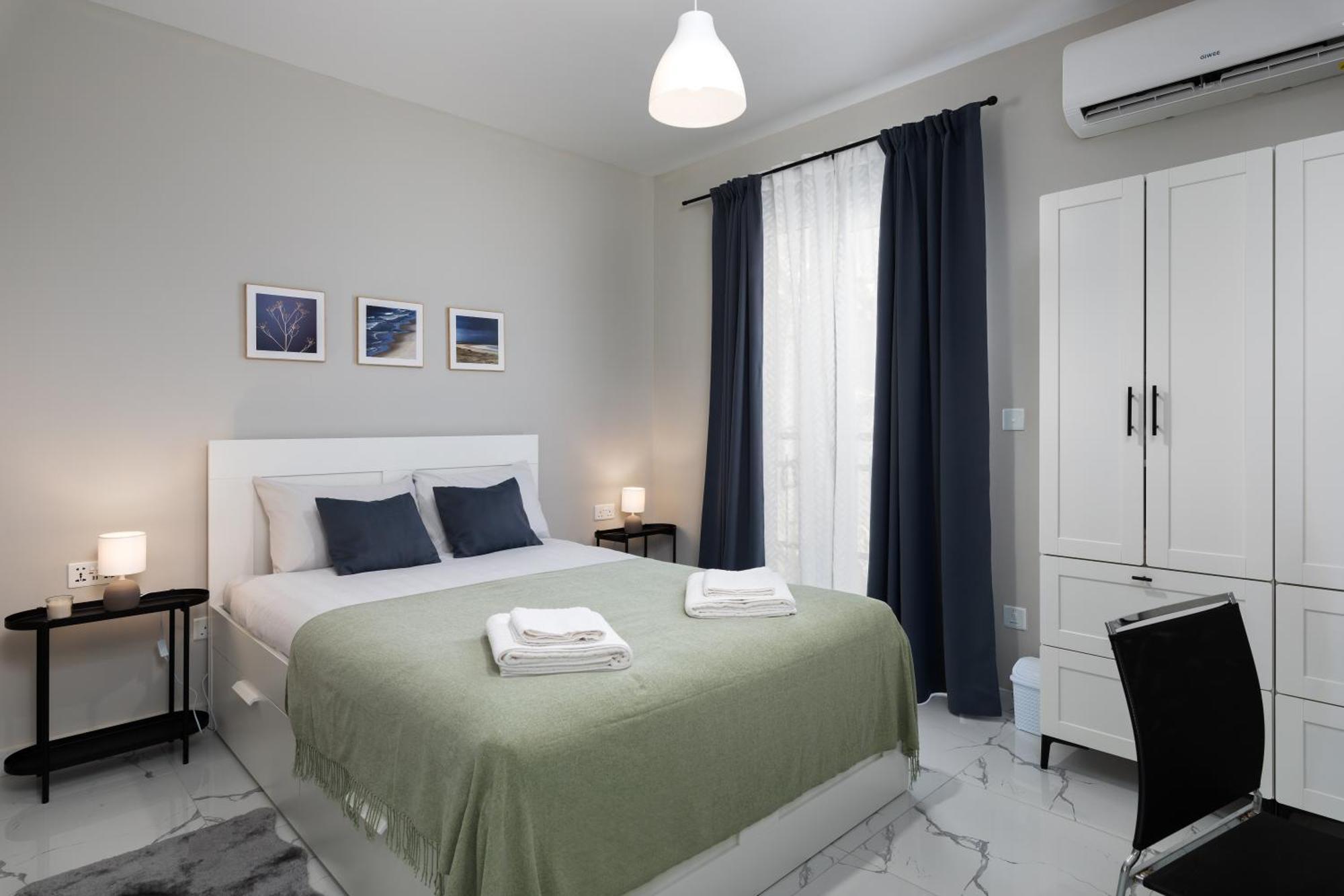 Modern 2Br Cosy Apartment With Large Terrace - Close To Manoel Island & Tigne Shopping Mall Сліма Екстер'єр фото